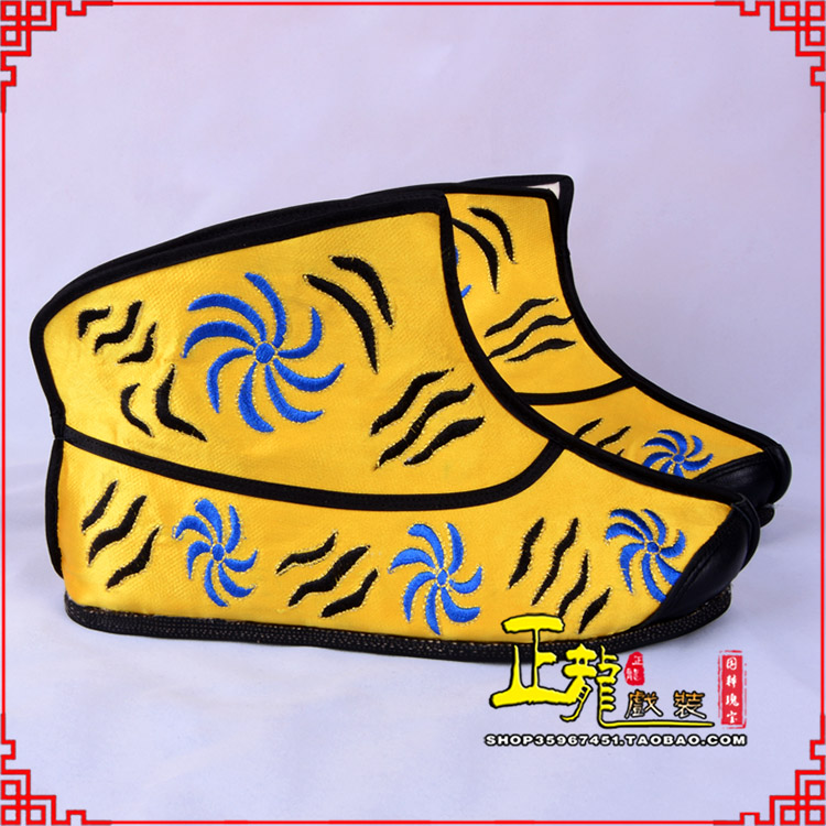 甘洛.美猴王靴子虎纹靴金黄快靴 猴鞋